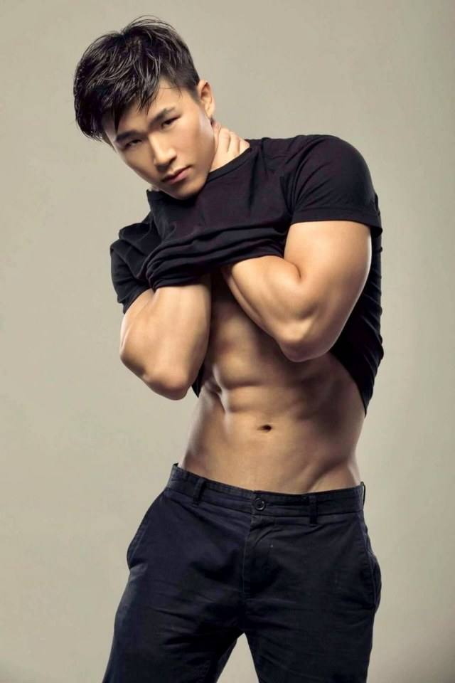 [OMGBoy042][18+] Alex Chee มีกล้ามท้องที่แข็งแรง น่าจับ ผมยังคงประทับใจความแข็งแรงตรงส่วนนี้ครับ