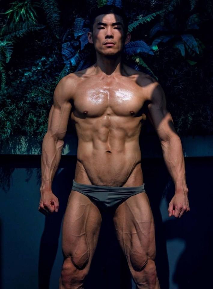 male body 224