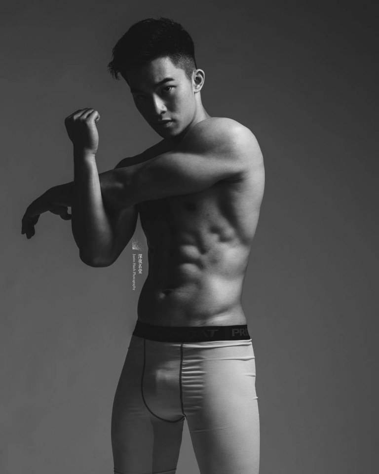 male body 224