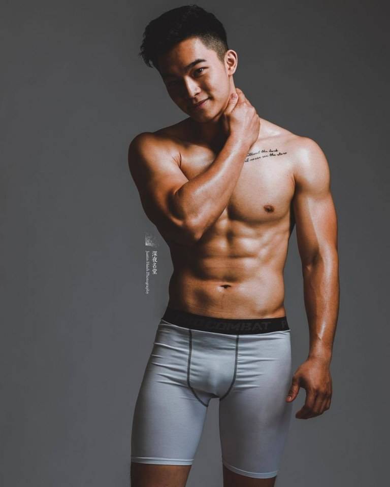 male body 224