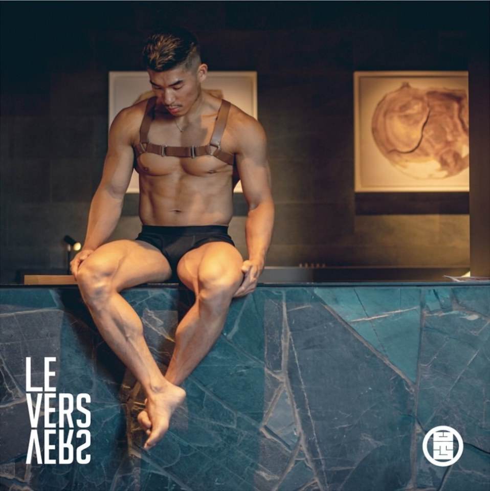 male body 224
