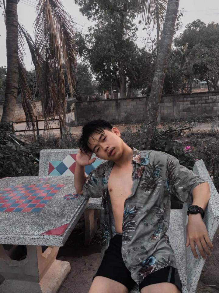 กรุบกริบ ครองโลก(&hearts;&epsilon; &hearts; )♡ 143