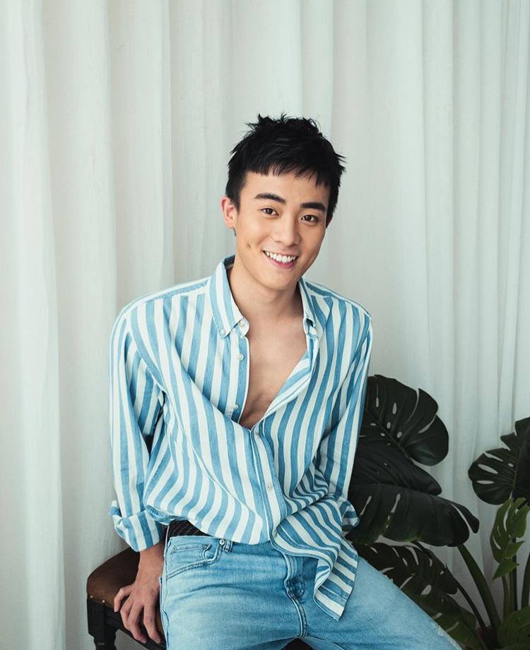 เป็นผู้ชายหวานๆ ยิ้มหวาน หน้าหวาน
