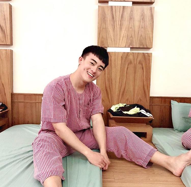 เป็นผู้ชายหวานๆ ยิ้มหวาน หน้าหวาน