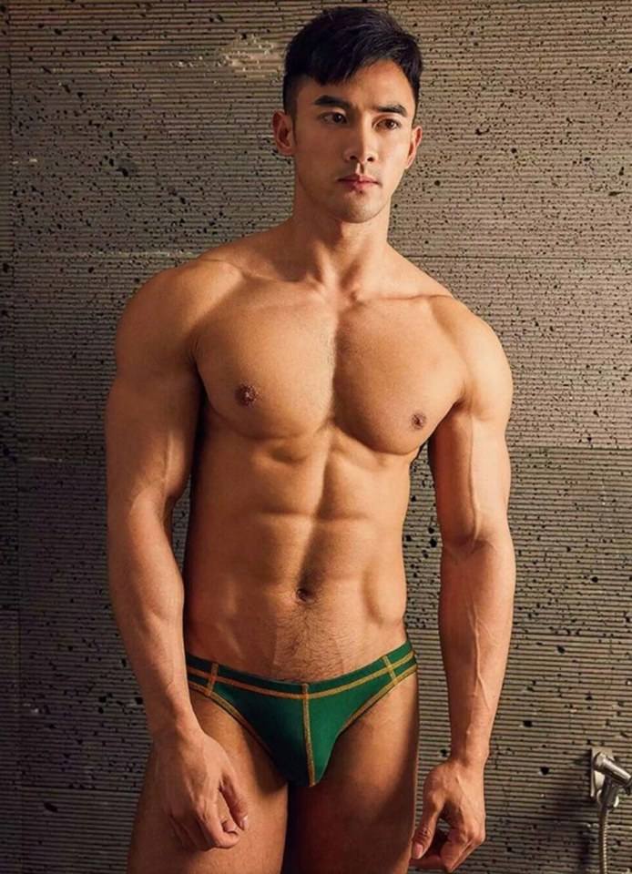 [OMGBoy046][18+] นายแบบกางเกงตัวเล็กอย่าง Hong Xiaolong Bruce ยังคงทำให้ผมตื่นตัวในทุกๆ เช้า