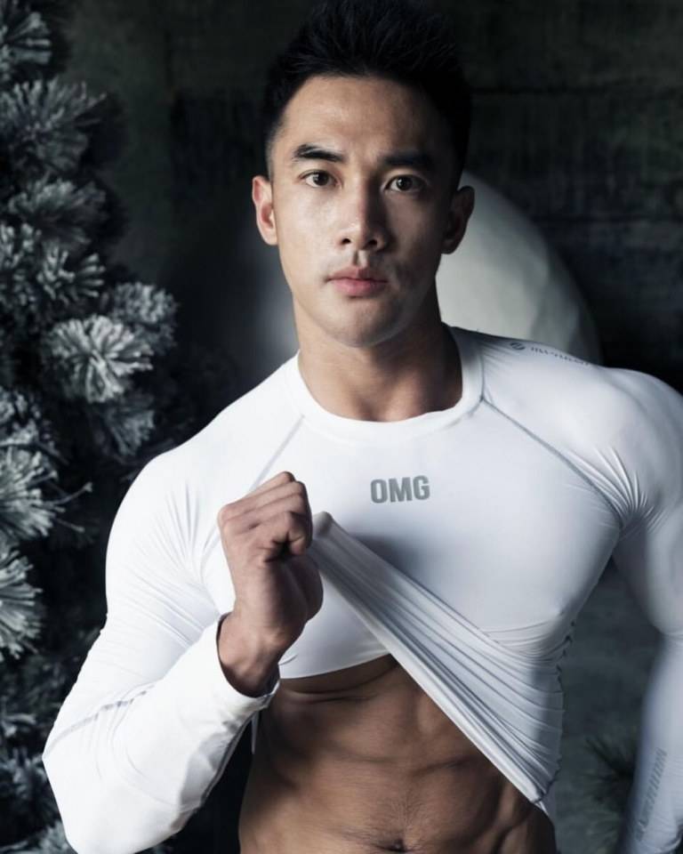 [OMGBoy046][18+] นายแบบกางเกงตัวเล็กอย่าง Hong Xiaolong Bruce ยังคงทำให้ผมตื่นตัวในทุกๆ เช้า
