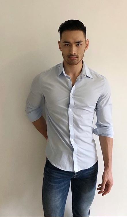 [OMGBoy047][18+] อีกหนึ่งนายแบบจีน คือ Benjamin Yuo ที่คนทั้งเอเชียเคลิ้มไปกับความแน่น กลิ่นกาย และสายตาของเขา