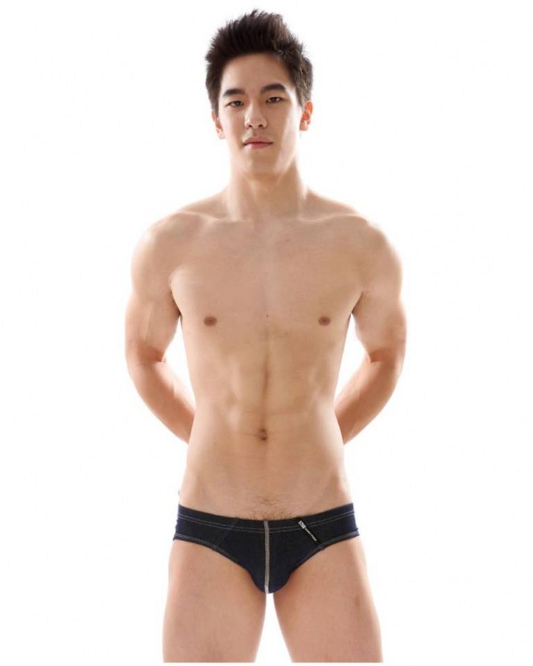 เอิร์น จิรวัฒน์ นายแบบที่สาว ๆ หิวมากที่สุดในตอนนี้