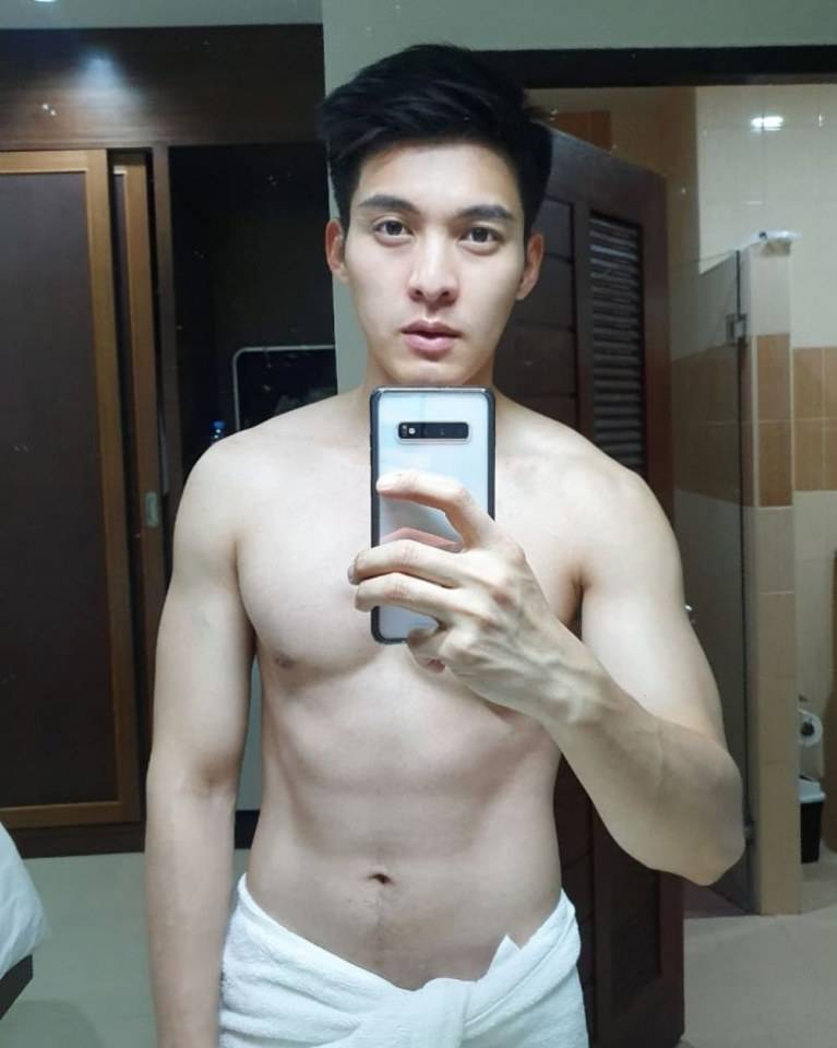 เต้ย วุฒิพงษ์ เด็กผีหน้าใสหุ่นแซ่บ