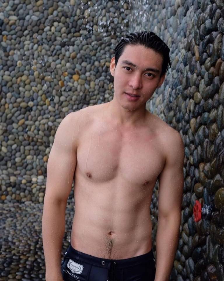 เต้ย วุฒิพงษ์ เด็กผีหน้าใสหุ่นแซ่บ