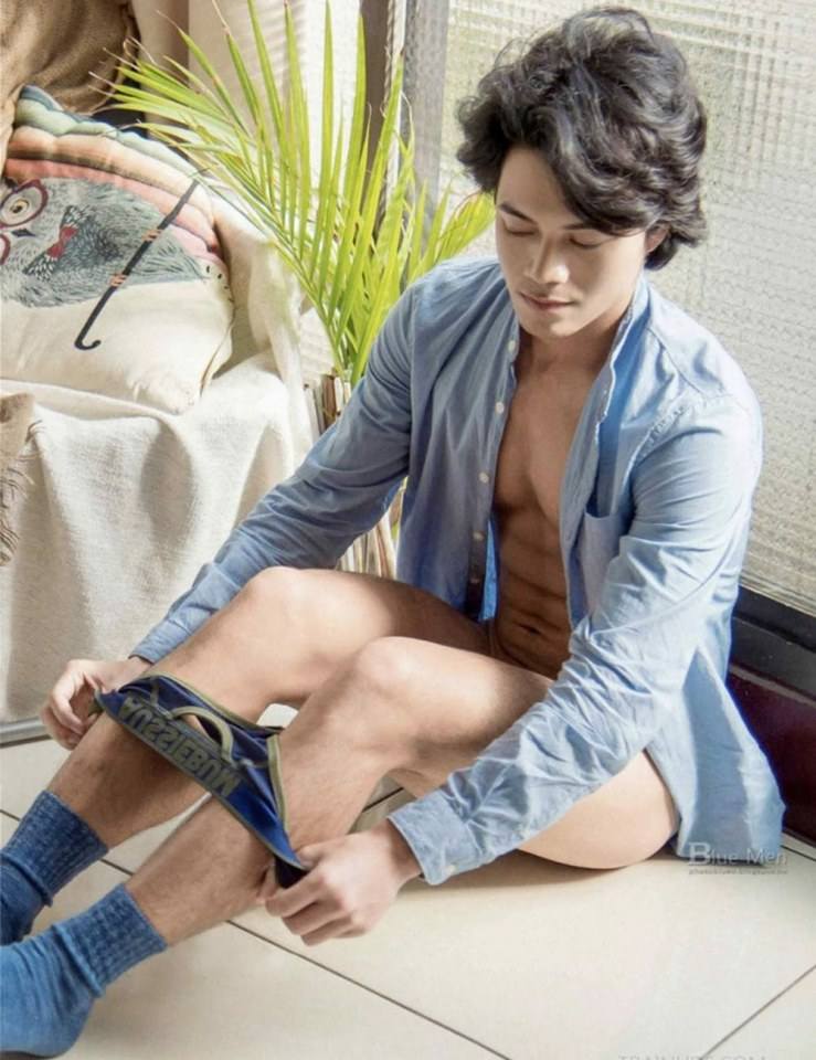หนุ่มหล่อขึ้นปก 603
