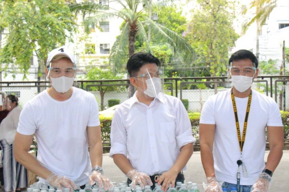 โครงการมื้อนี้คนไทยช่วยให้อิ่ม รวมพล คนวงการบันเทิง โฆษณา พิธีกร , นางงาม ,นายแบบ , นางแบบ