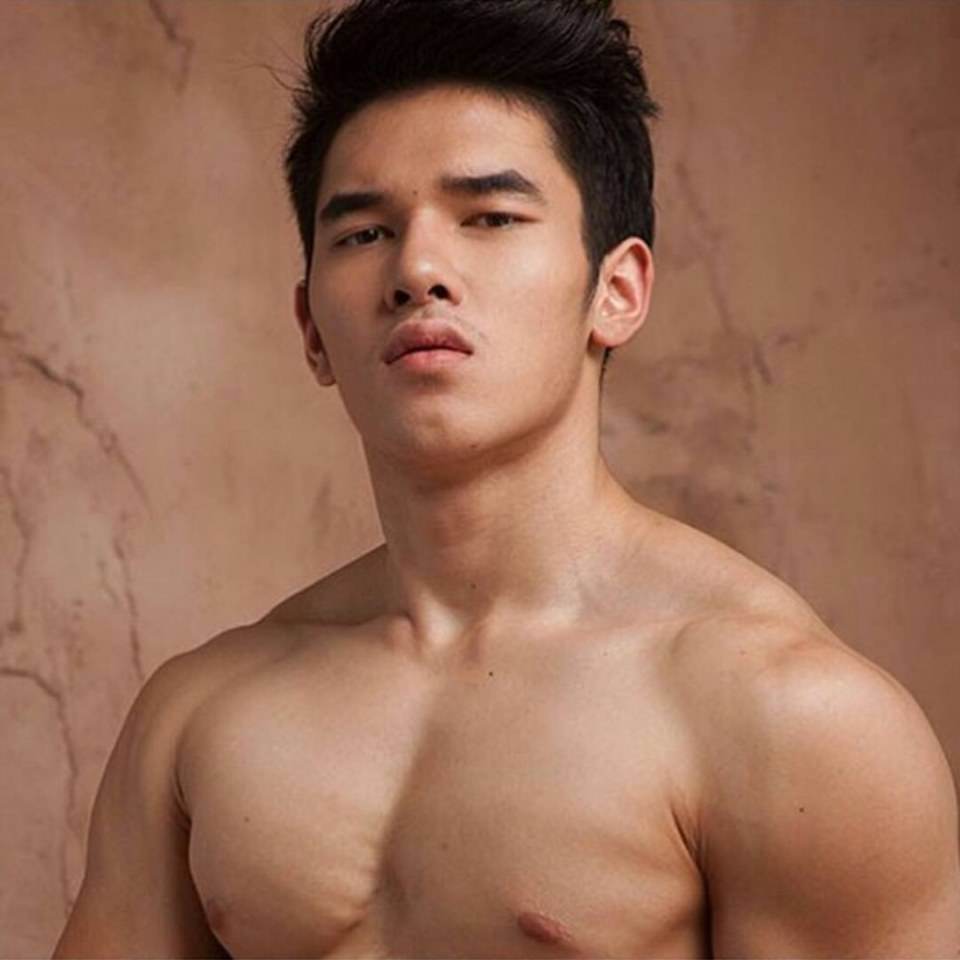 มอส วัชร์ศรณ์ นายแบบหนุ่มหล่อ หน้าใส แน่นทุกสัดสวย