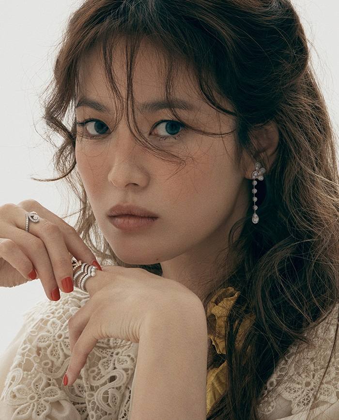 Song Hye Kyo @ ELLE Singapore May 2020