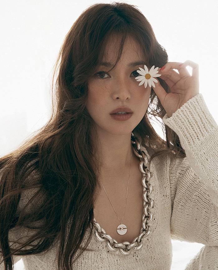Song Hye Kyo @ ELLE Singapore May 2020