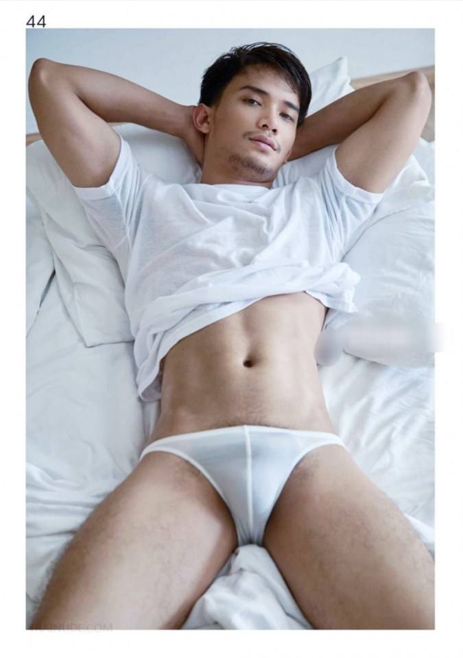 หนุ่มหล่อ..พ่อให้มา