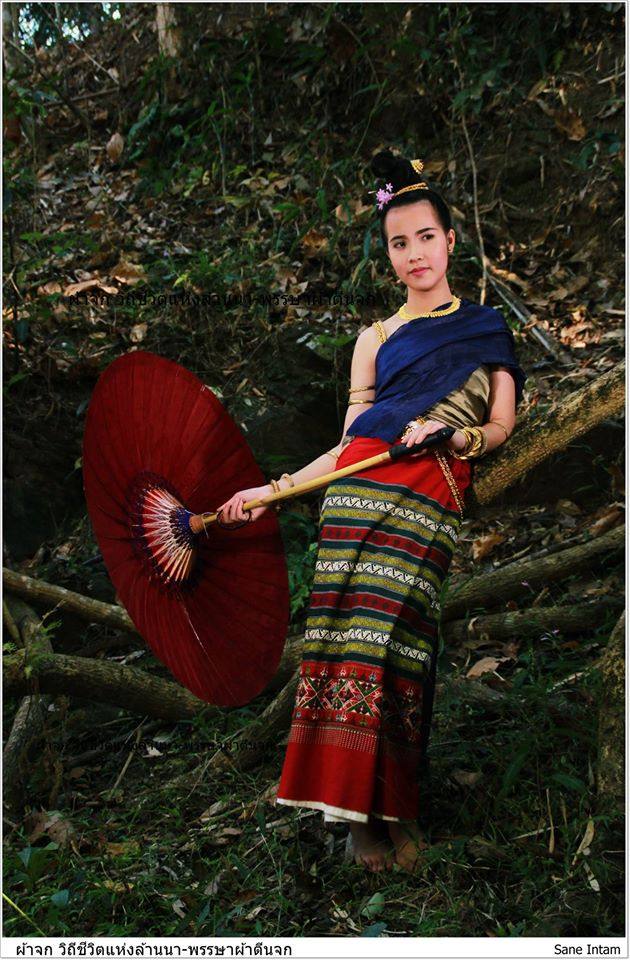Tai yuan ethnic - Lanna traditional costume, Thailand