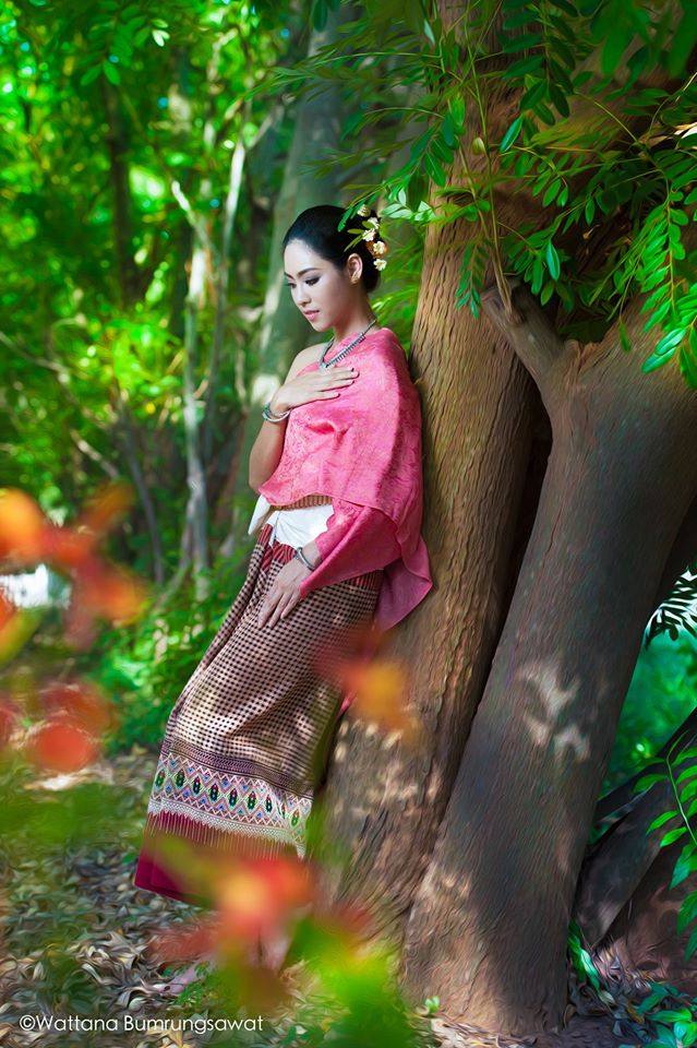 Tai yuan ethnic - Lanna traditional costume, Thailand