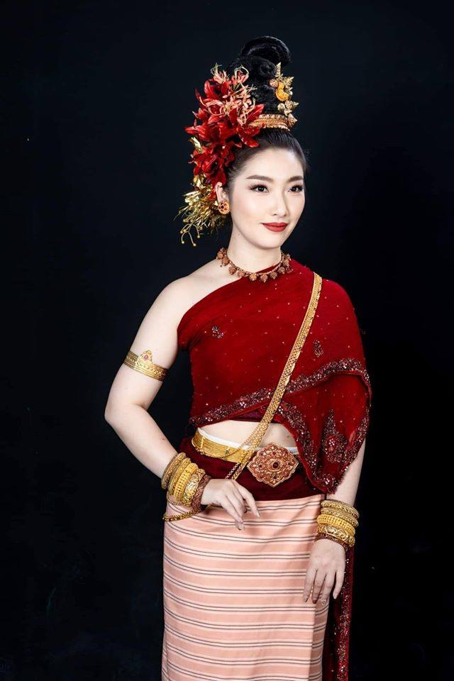 Tai yuan ethnic - Lanna traditional costume, Thailand