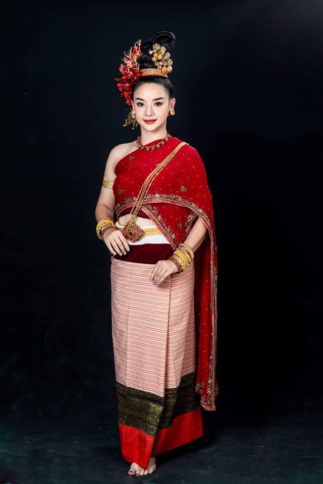 Tai yuan ethnic - Lanna traditional costume, Thailand