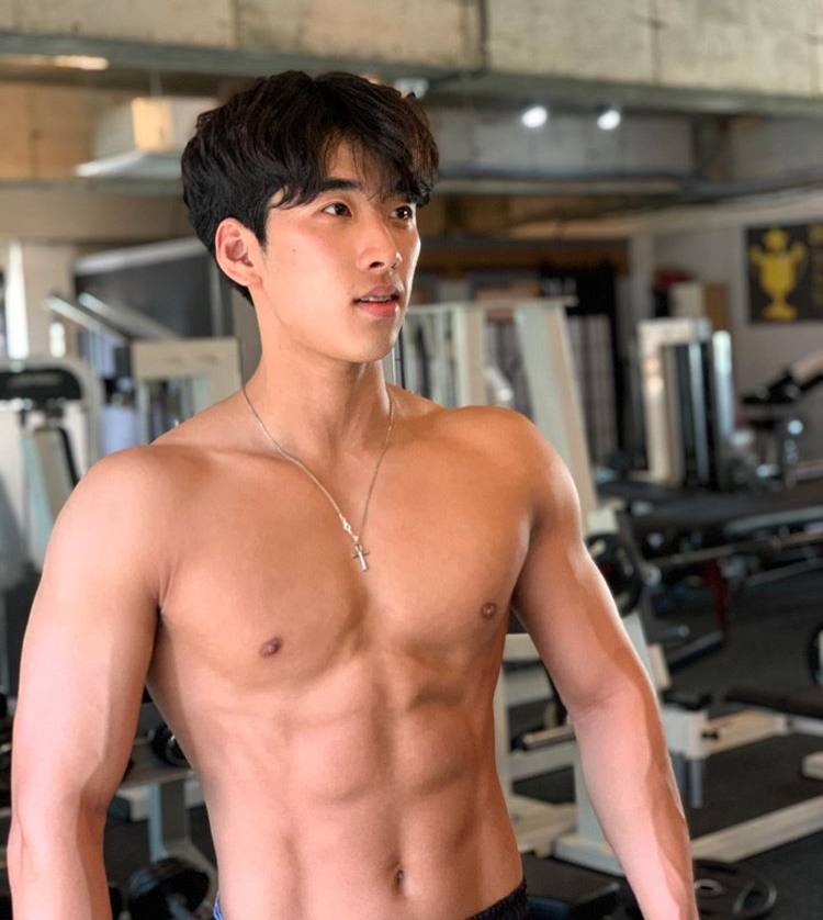 ถอดโชว์เรือนร่าง 2652