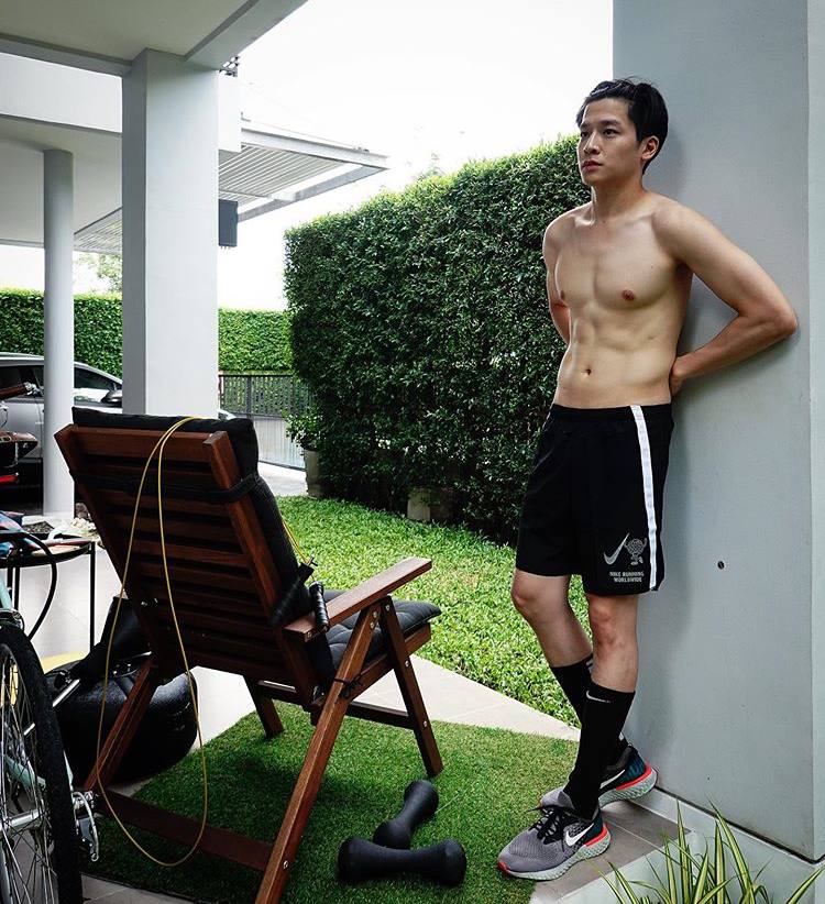 ถอดโชว์เรือนร่าง 2652