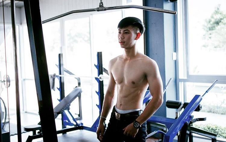ถอดโชว์เรือนร่าง 2652