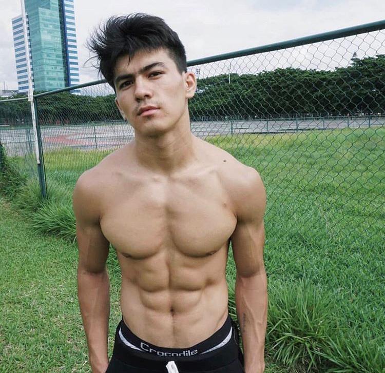 ถอดโชว์เรือนร่าง 2654