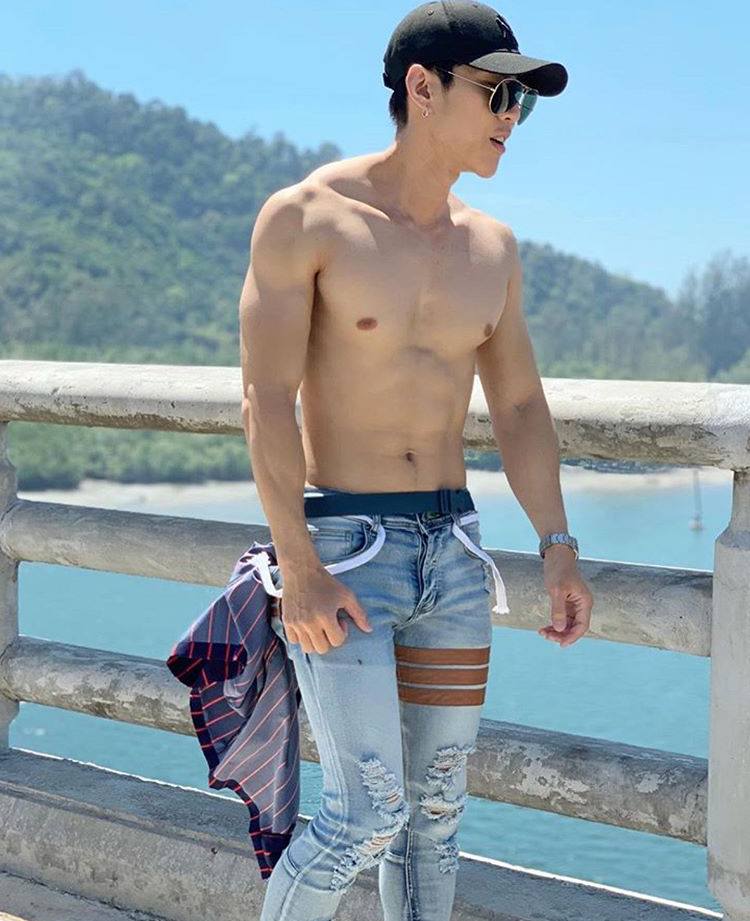 ถอดโชว์เรือนร่าง 2654