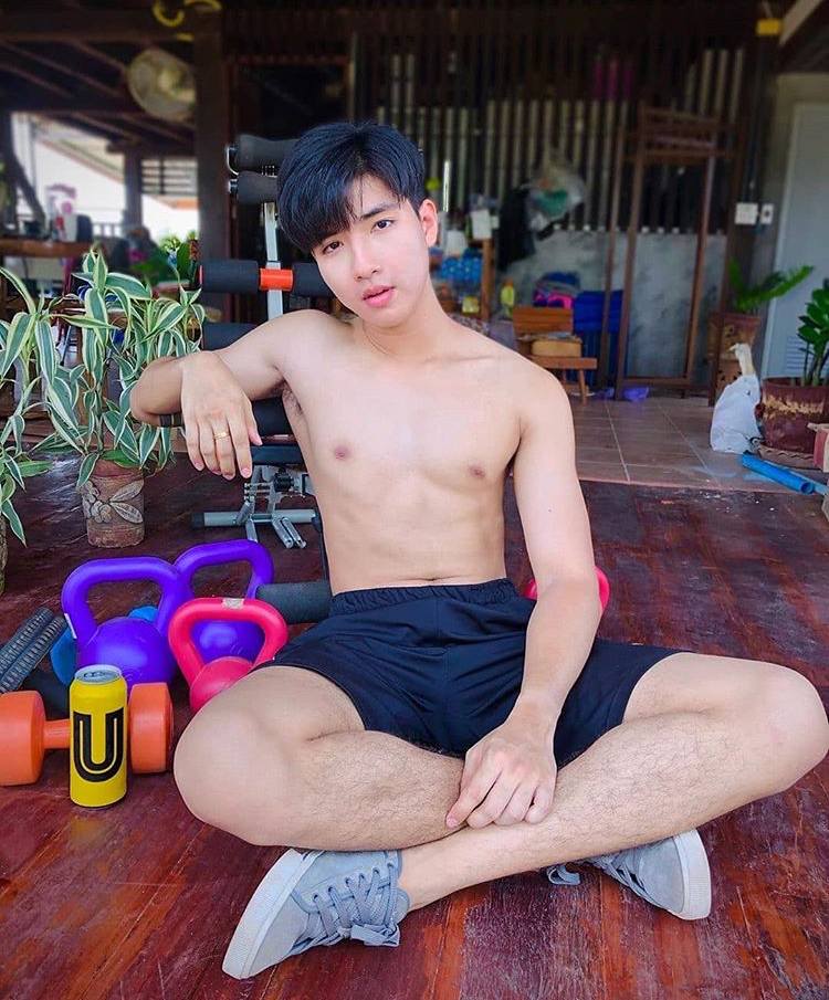 ถอดโชว์เรือนร่าง 2656