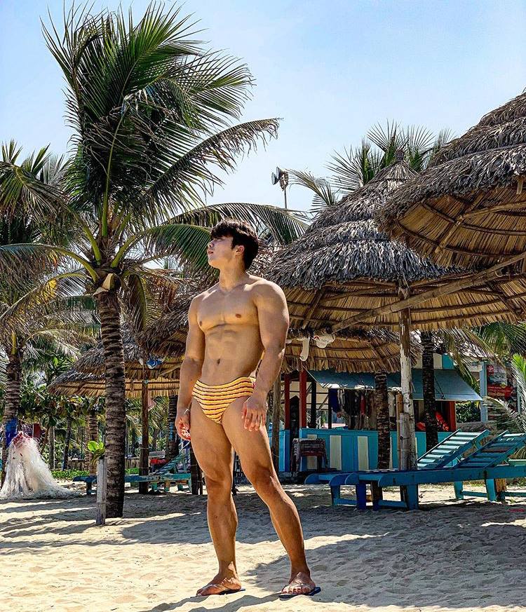 ถอดโชว์เรือนร่าง 2656