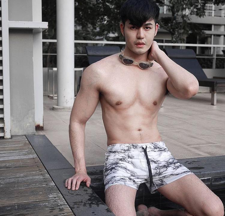 ถอดโชว์เรือนร่าง 2656