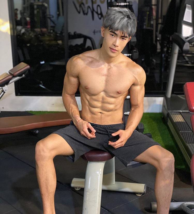 ถอดโชว์เรือนร่าง 2656