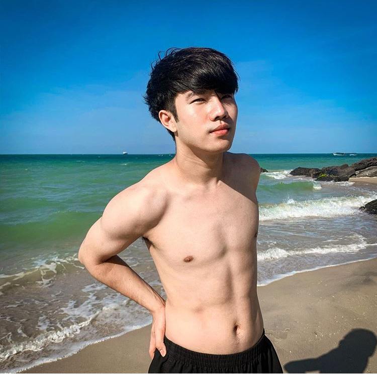 ถอดโชว์เรือนร่าง 2658