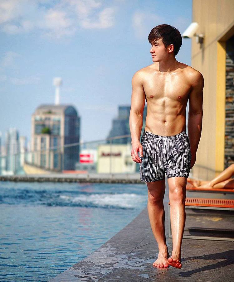 ถอดโชว์เรือนร่าง 2658