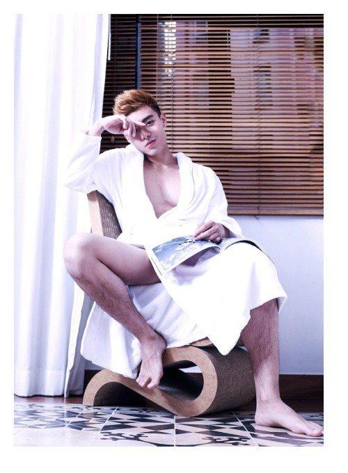 ไม่ว่างก็ได้ฟะ..ทำงานก็ได้เฟ้ย