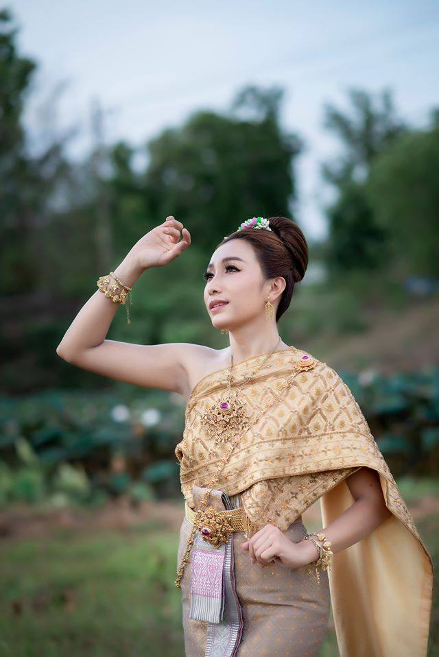 Thai dress: ชุดไทย, Thailand