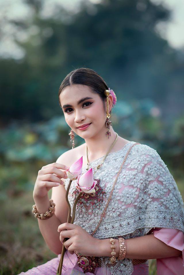 Thai dress: ชุดไทย, Thailand