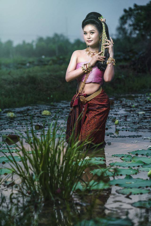Thai dress: ชุดไทย, Thailand