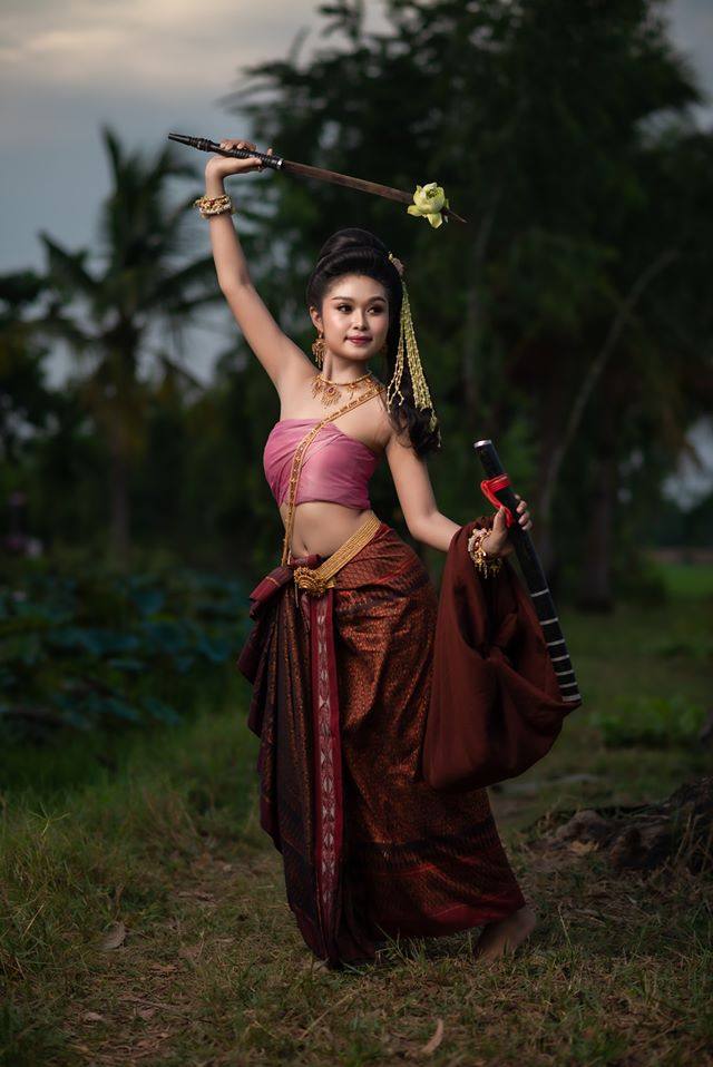 Thai dress: ชุดไทย, Thailand