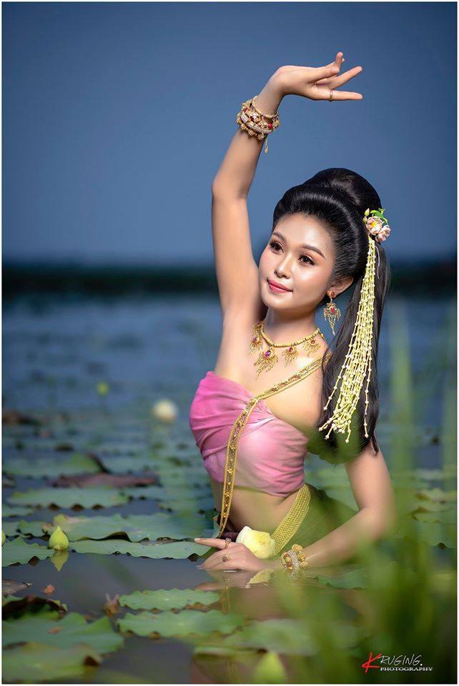 Thai dress: ชุดไทย, Thailand
