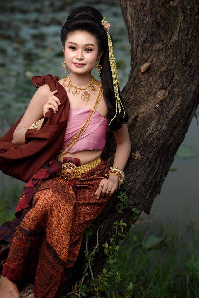 Thai dress: ชุดไทย, Thailand