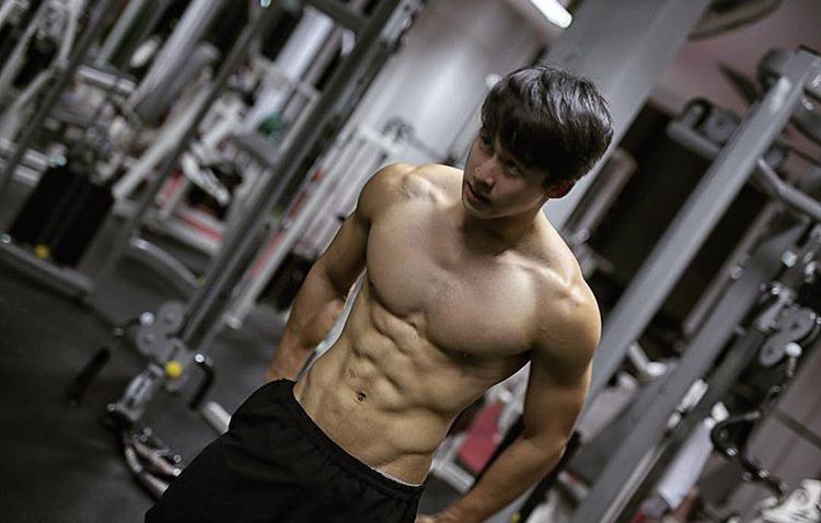 male body 226