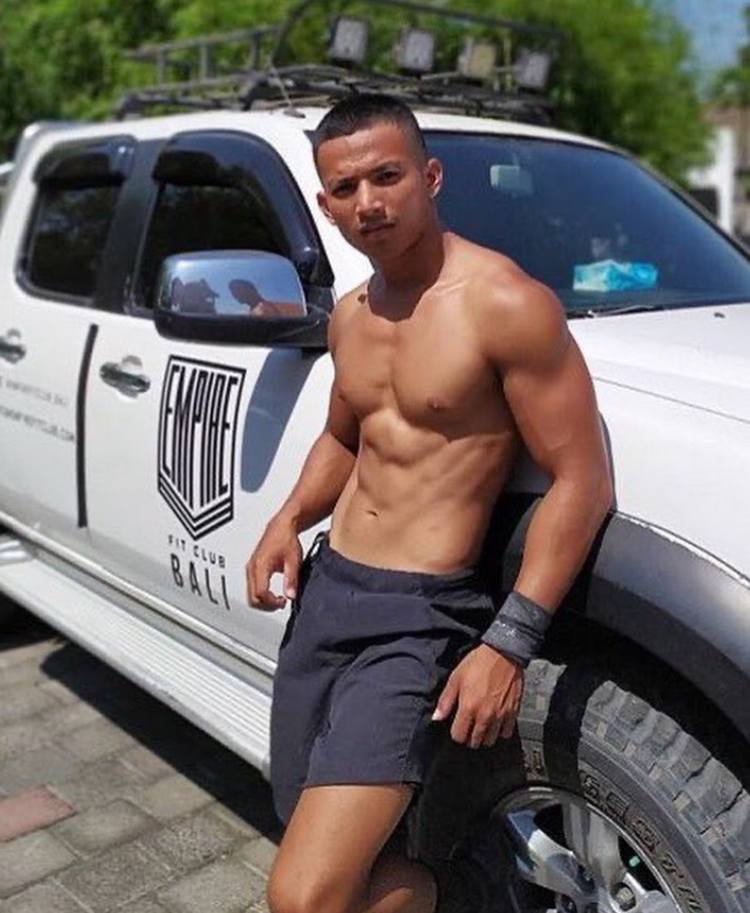 male body 230