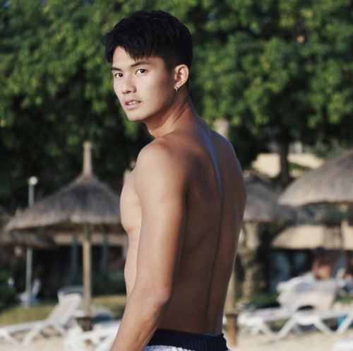 male body 232