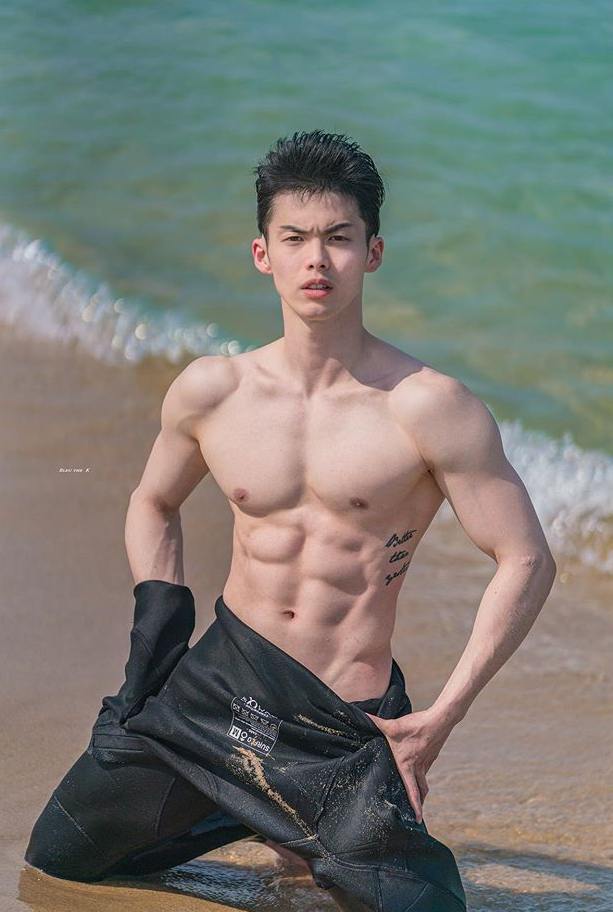 เกาหลีน่ารักหุ่นล่ำ #2