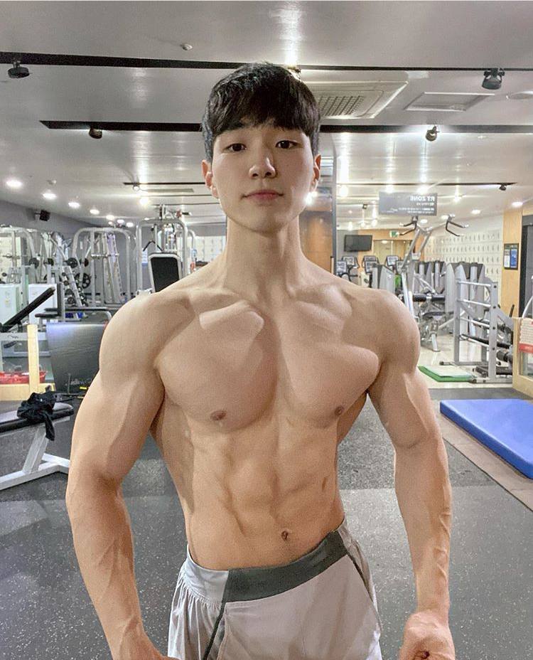 เกาหลีน่ารักหุ่นล่ำ #4