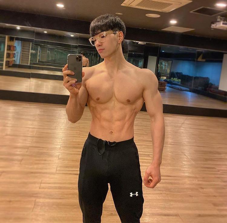 เกาหลีน่ารักหุ่นล่ำ #4