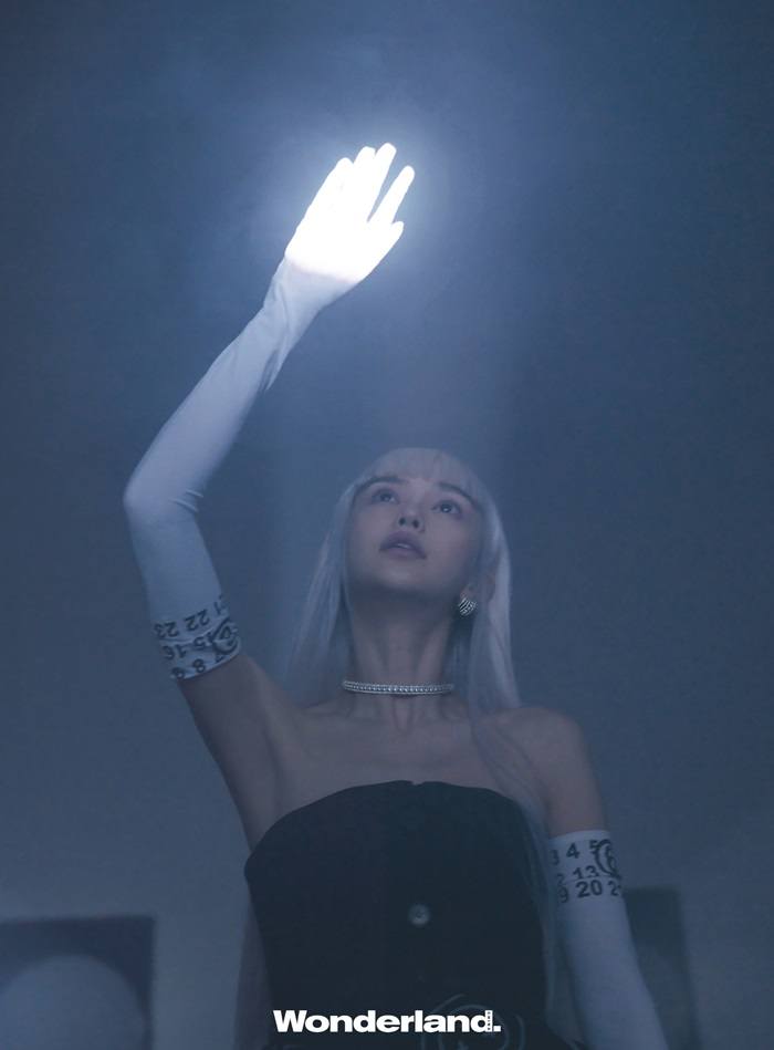 Angelababy @ Wonderland China June 2020