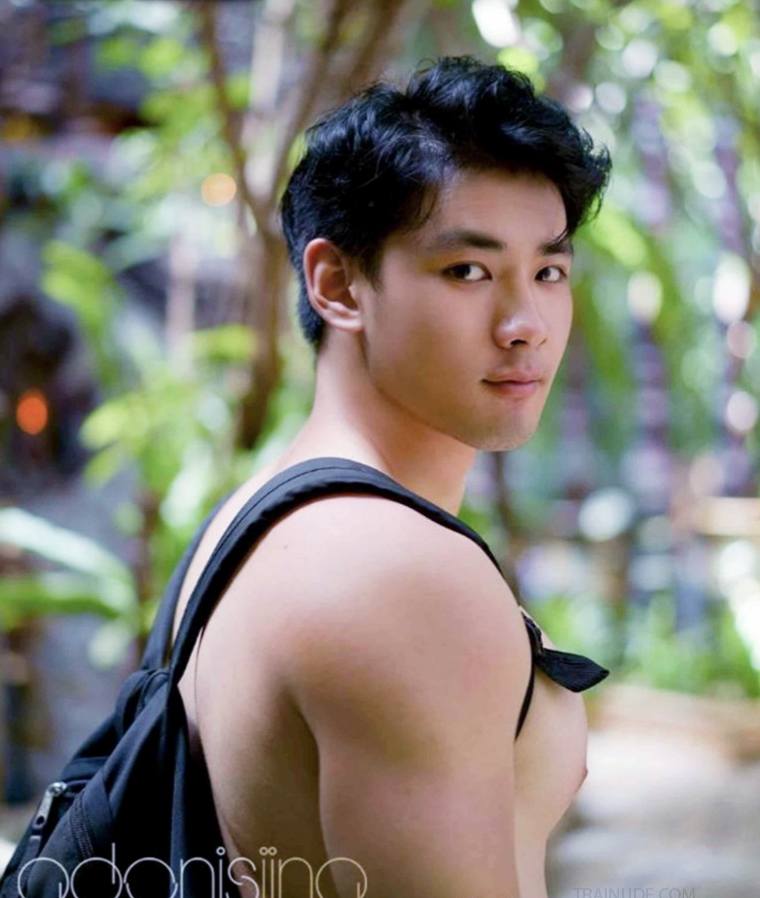 รูปหน้า.อก.เอว.สะโพก.ต้นขา.บั้นท้าย..ได้ใจไปหมด